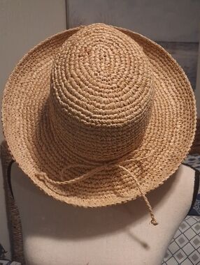 Natural Straw Sun Hat with Tie Detail - Beige